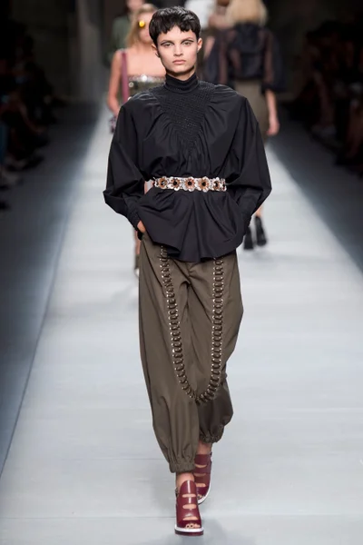 Look 31